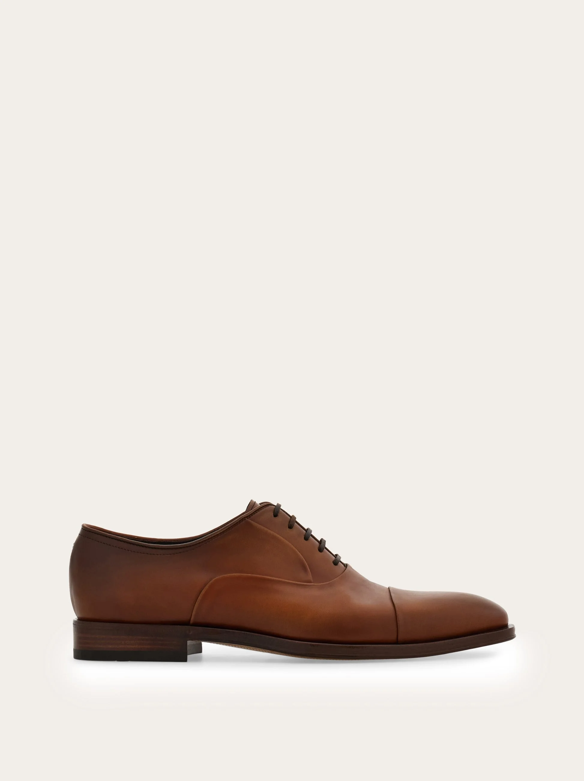 Oxford shoe with toe cap - 1
