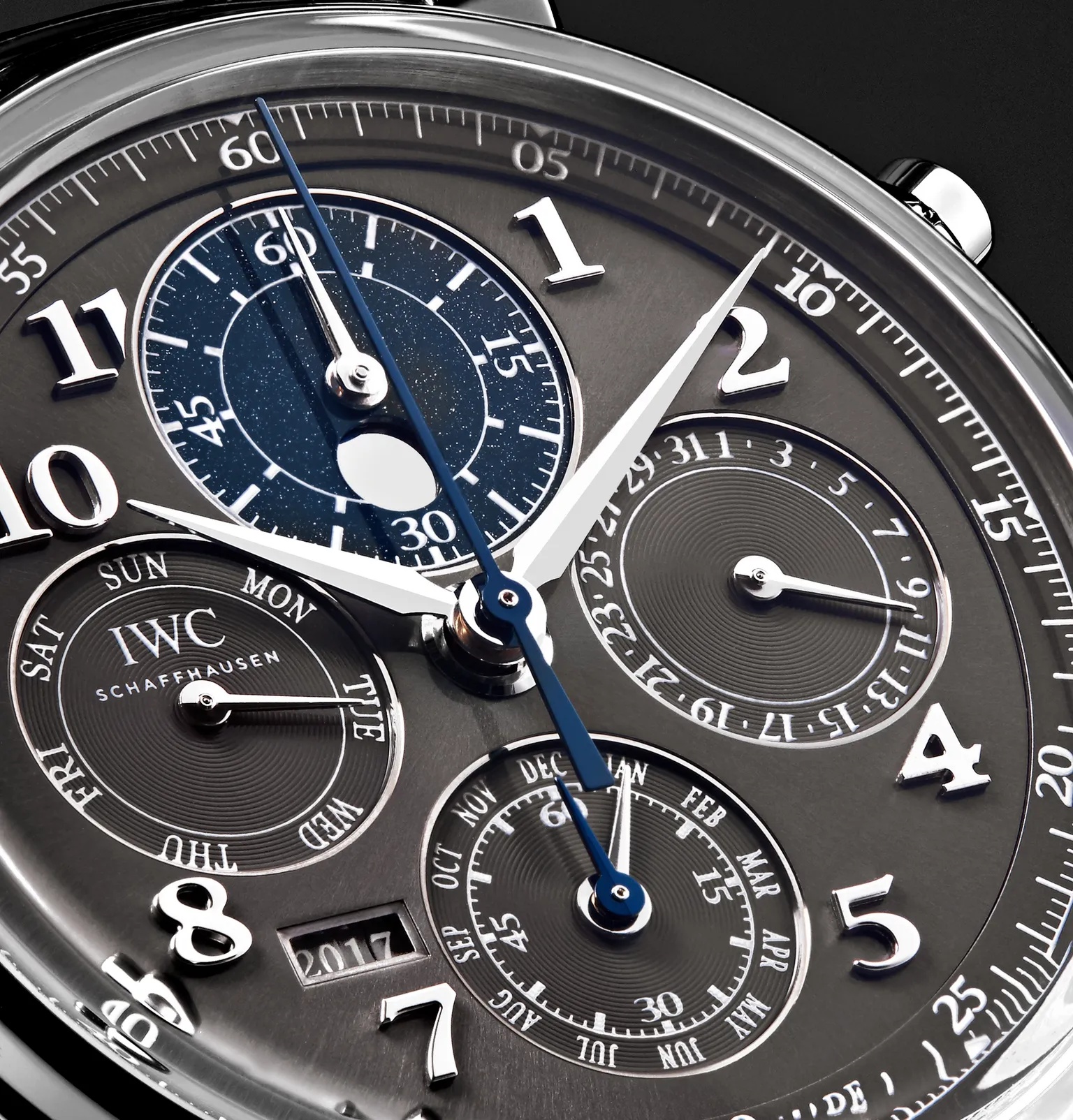 Da Vinci Perpetual Calendar Chronograph 43mm Stainless Steel and Alligator Watch, Ref. No. IW392103 - 6