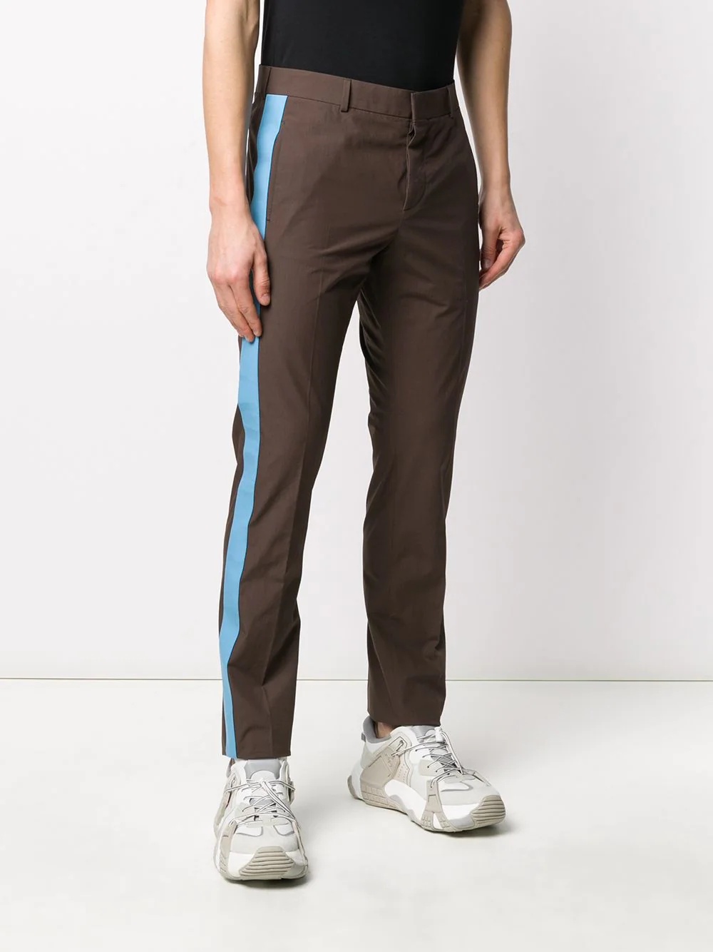 contrast tape slim-fit trousers - 3