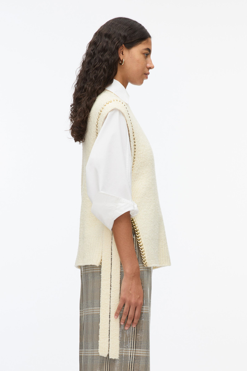 Chainlink Bouclé Mockneck Vest 3