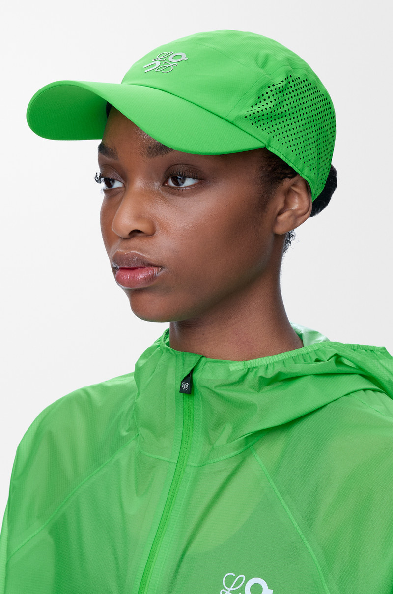 Loewe Cap in technical shell outlook