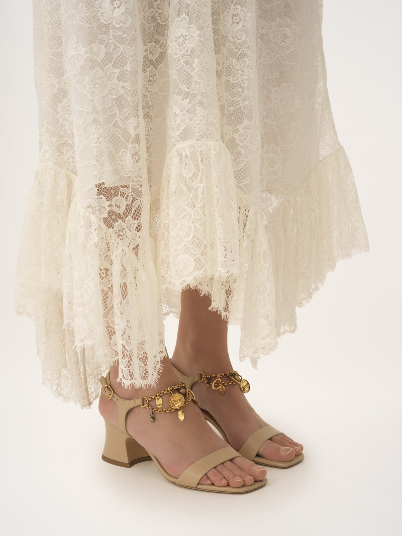 Chloé CHLOÉ CHARMS HEELED SANDAL outlook