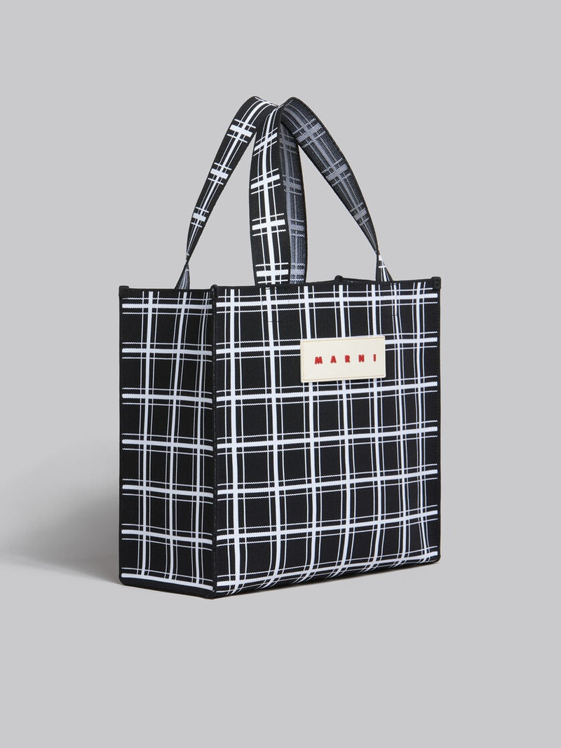 BLACK AND WHITE JACQUARD CHECK SHOPPER 6