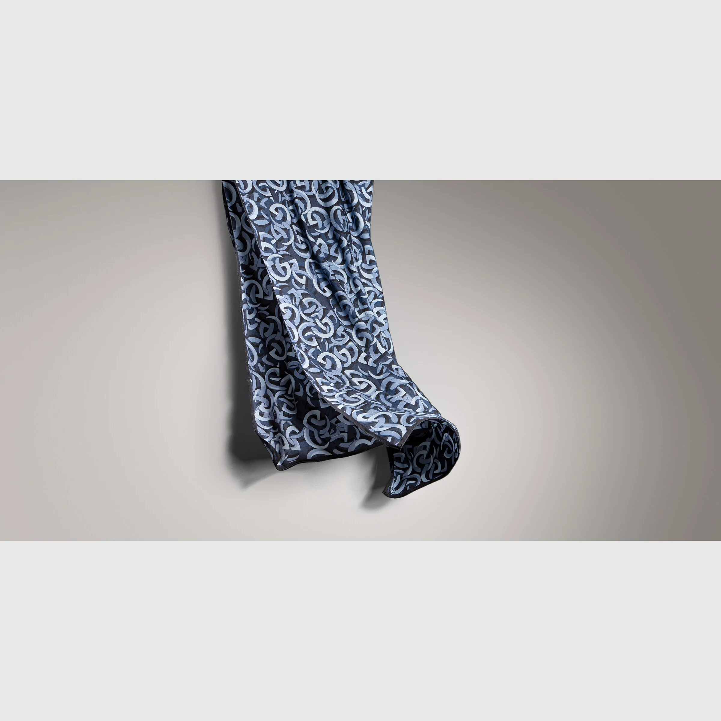 Gucci Double G cotton silk stole - 1