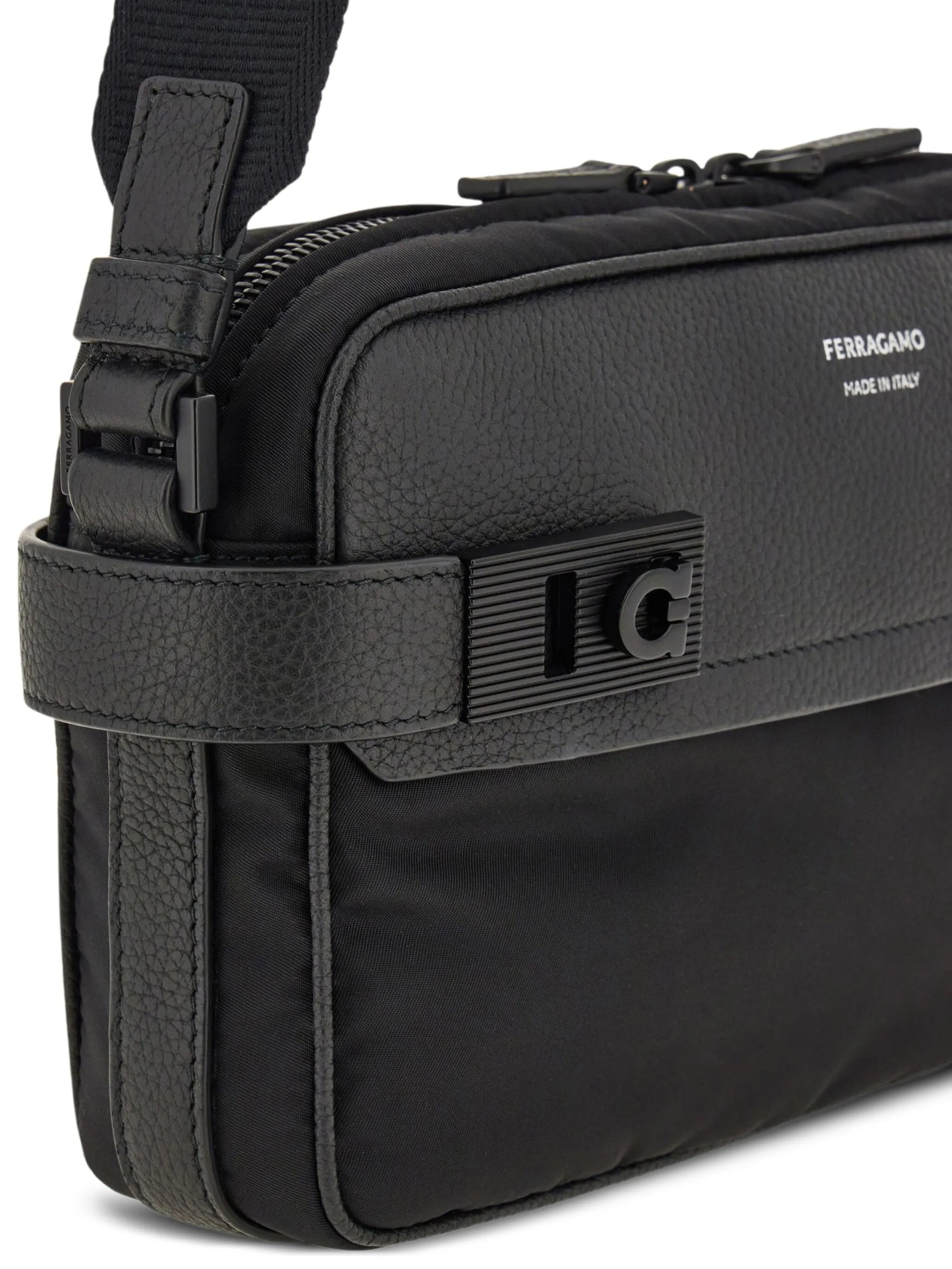 Ferragamo Gancini-buckle Shoulder Bag - 4