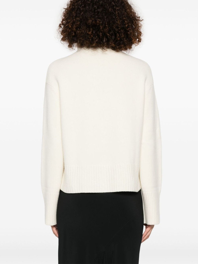 Julie sweater 4