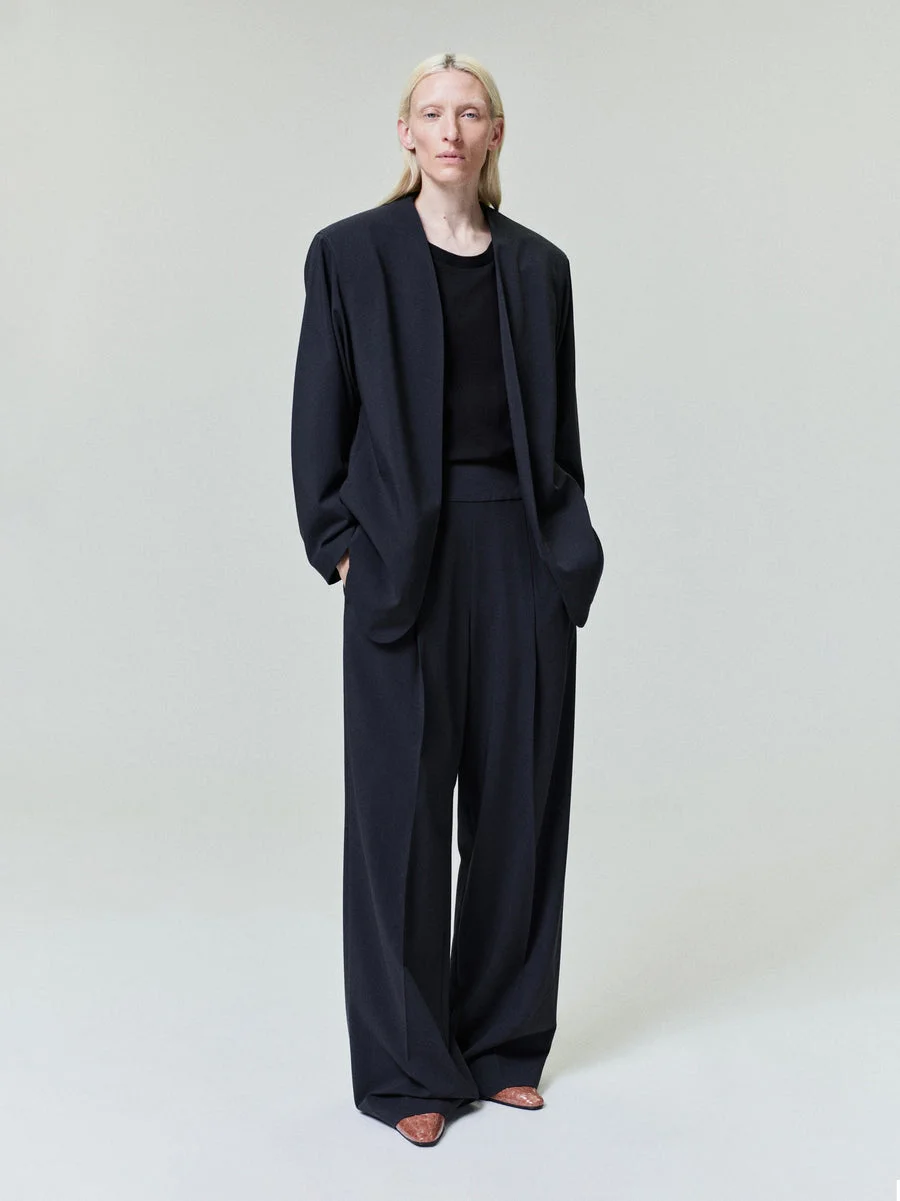 Womens Superfine Wool Twill Collarless Jacket - 1