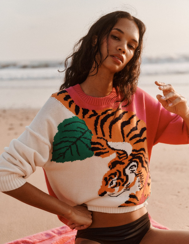 Jacquard Jumper-Warm Ivory and Pink Tiger 7