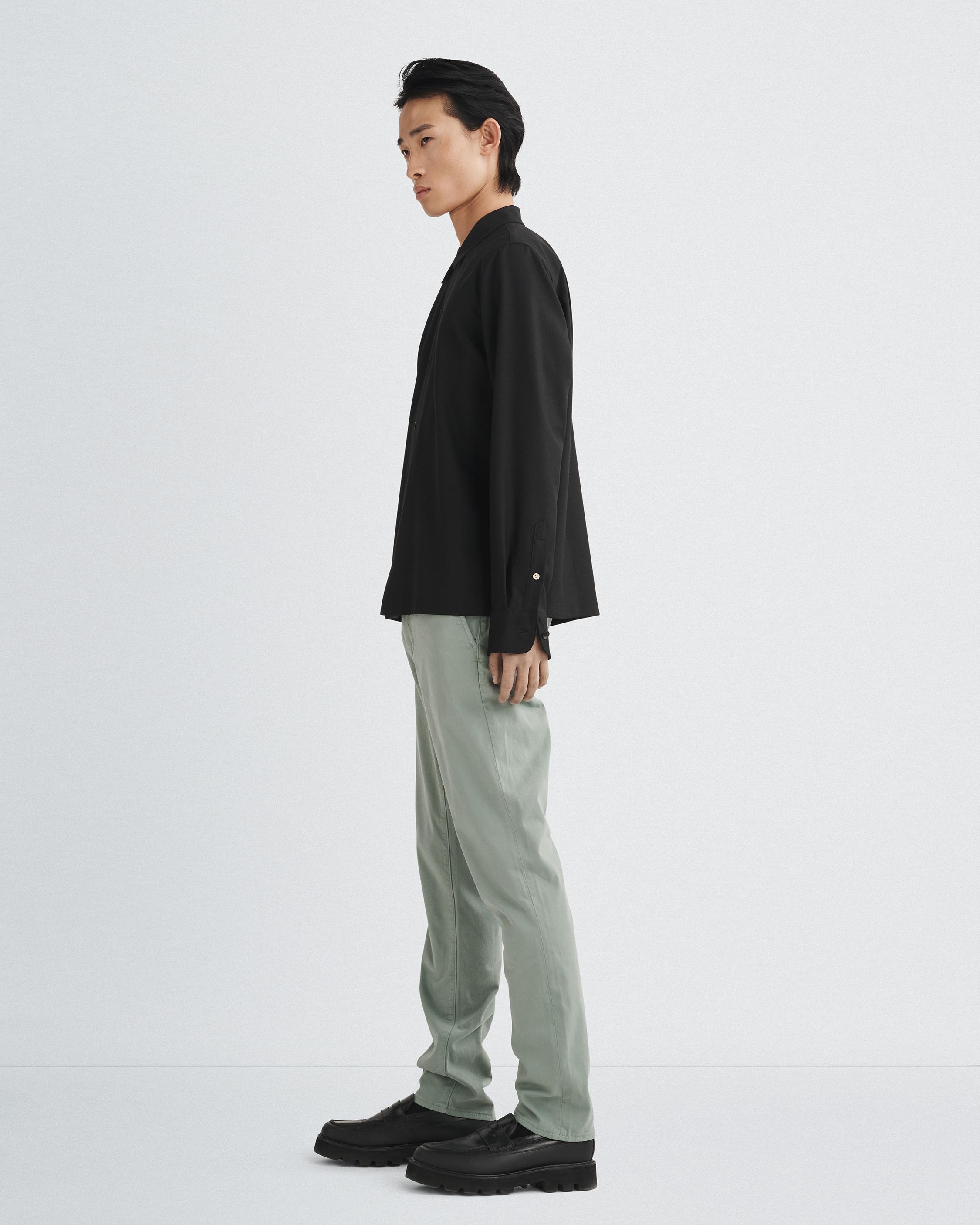 Avery Crepe Wool Shirt
Relaxed Fit Button Down - 4