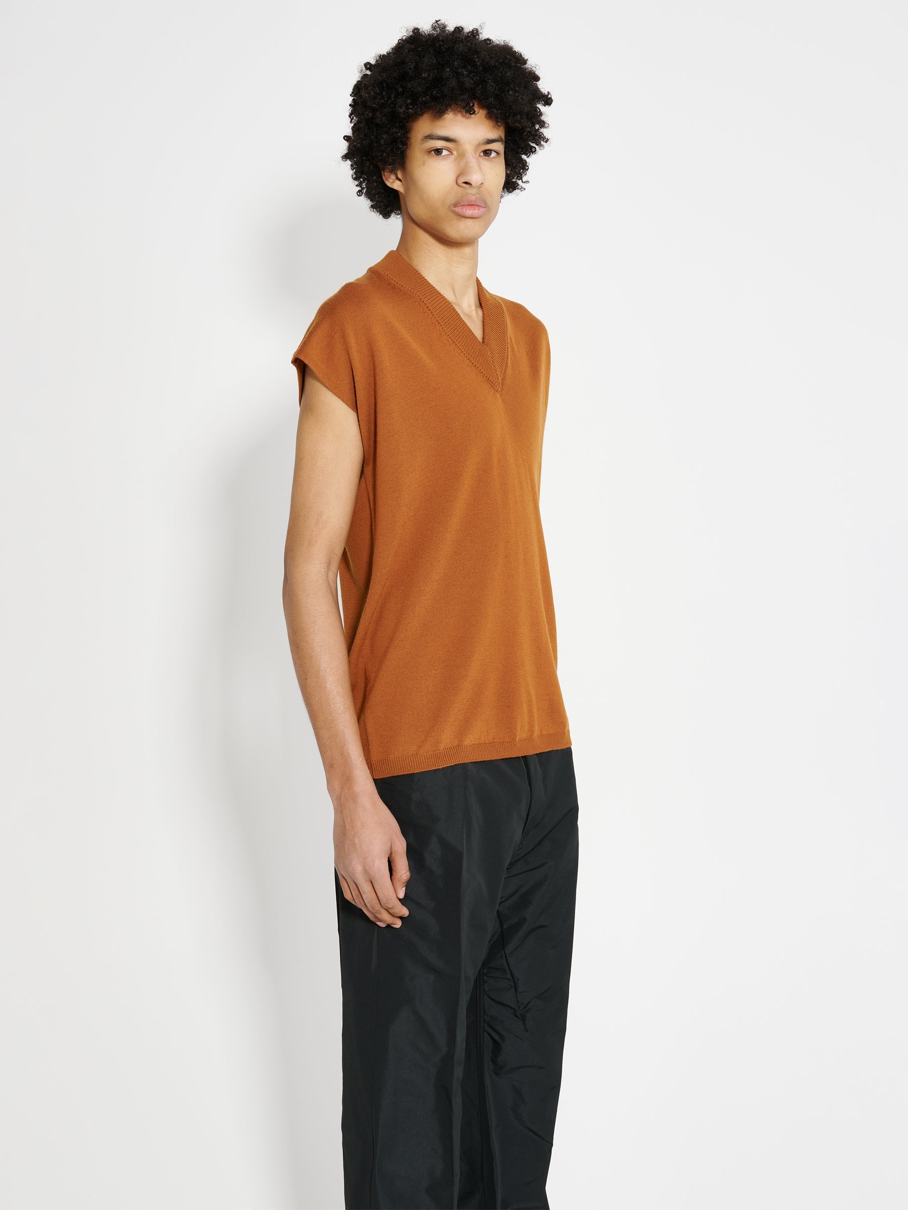 RICK OWENS SHORT SLEEVE V-NECK CLAY - 5