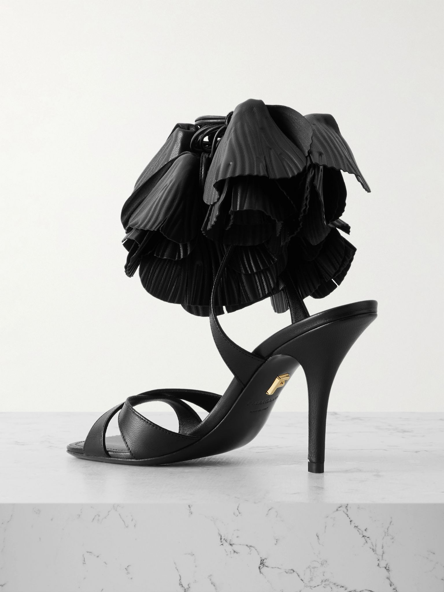 Estrella ruffled leather sandals Black - 3