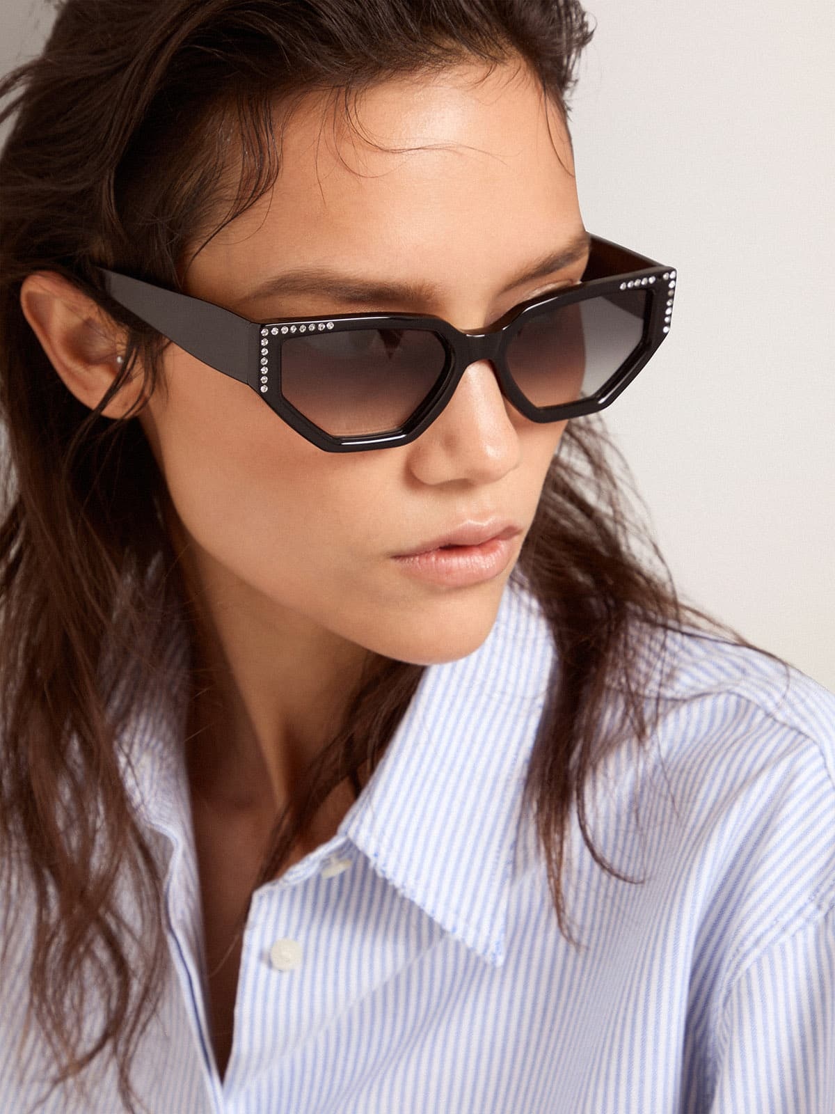 Sunglasses rectangular model with black frame and crystals - 3
