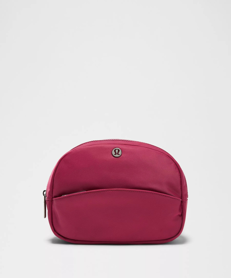 City Essentials Pouch 4L 1