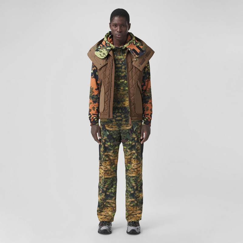 Burberry Detachable Hood Diamond Quilted Nylon Gilet outlook