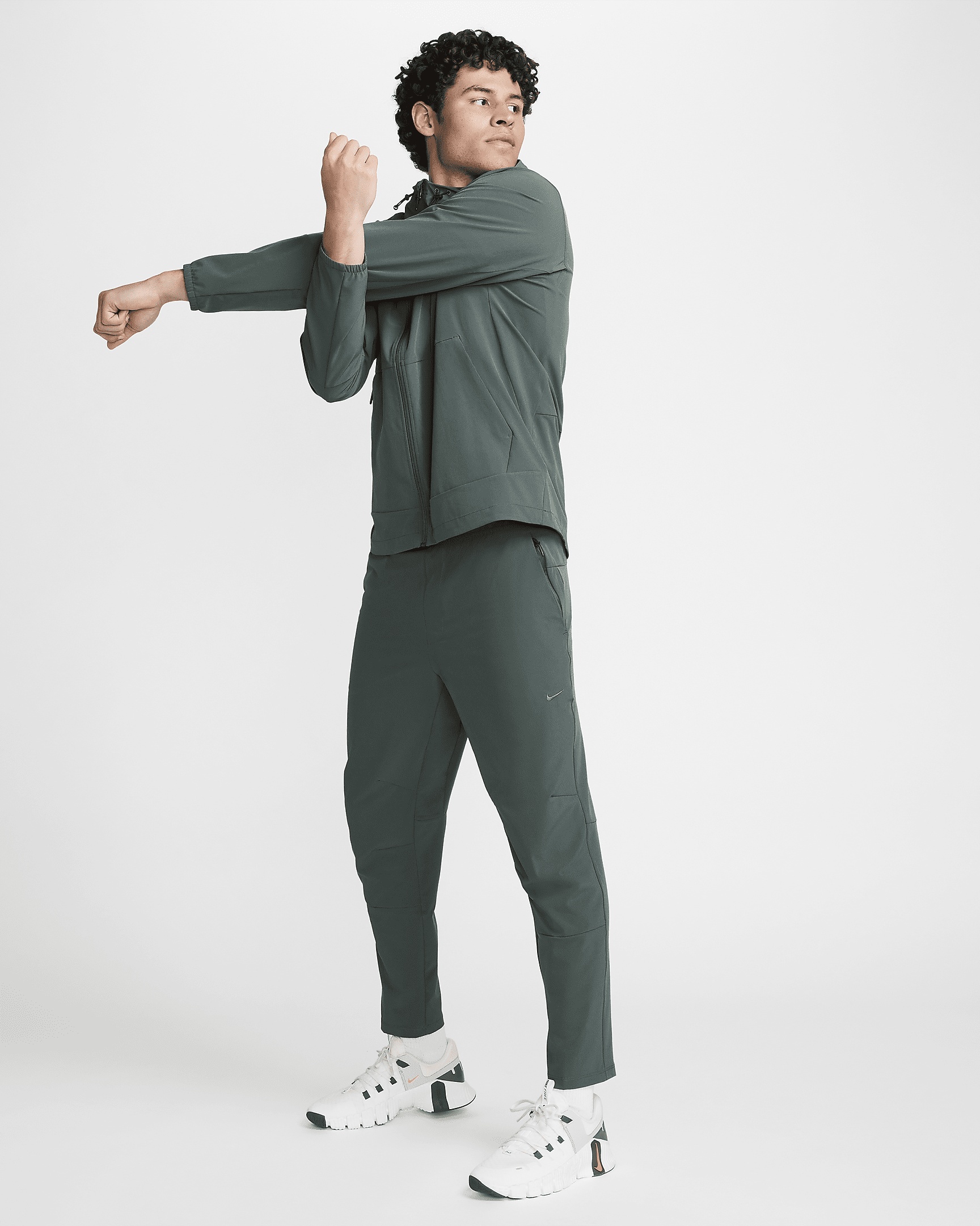 Nike Unlimited Men's Dri-FIT Tapered Leg Versatile Pants - 6