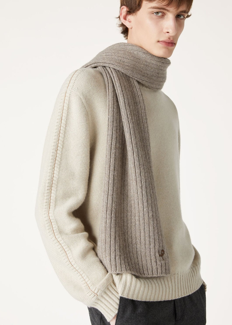 Loro Piana Scarf outlook