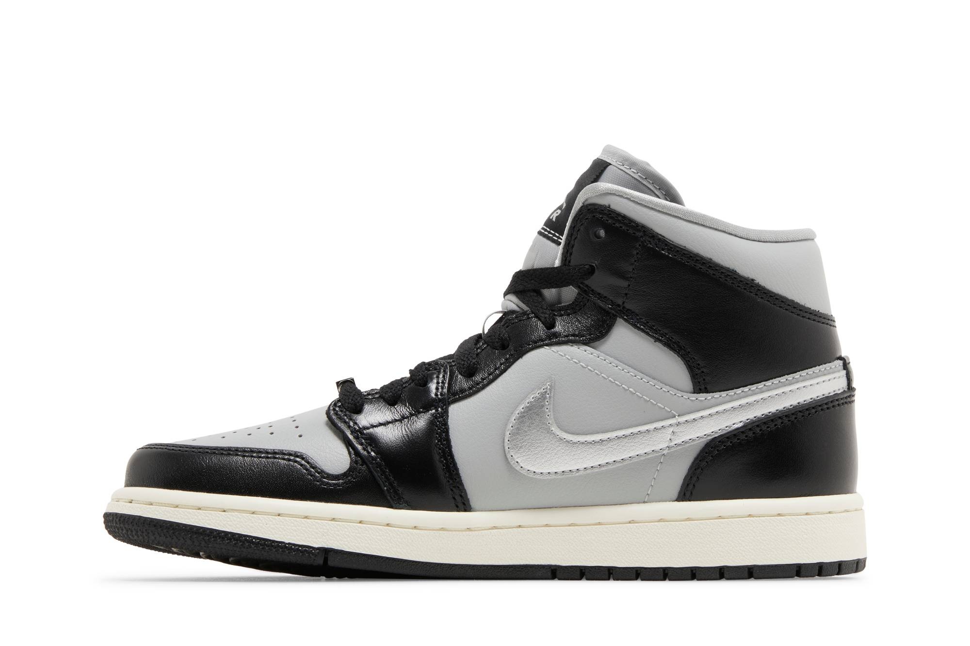 Wmns Air Jordan 1 Mid SE 'Black Chrome' - 3