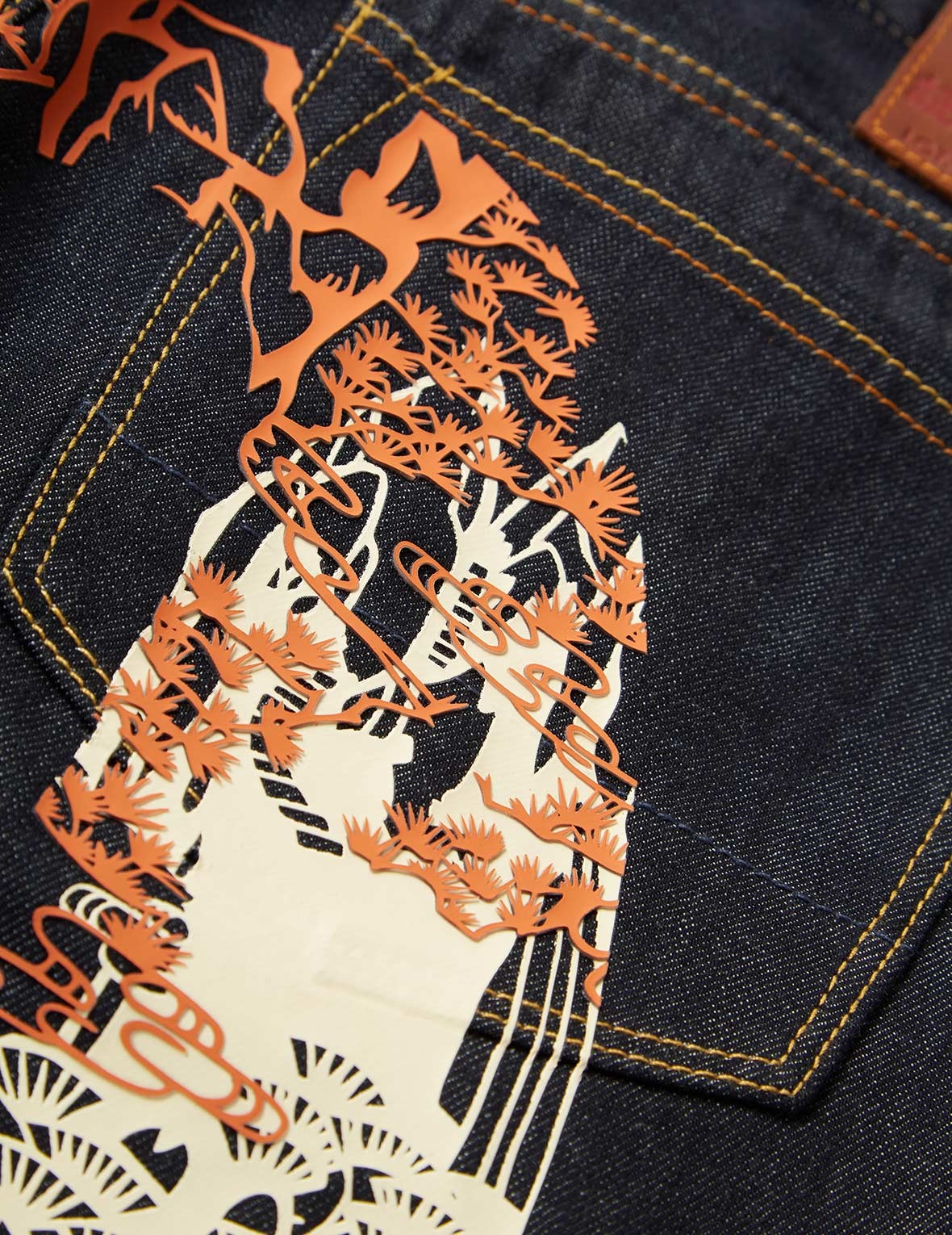 TWO-TONE LANDSCAPE DAICOCK DENIM SHORTS - 10