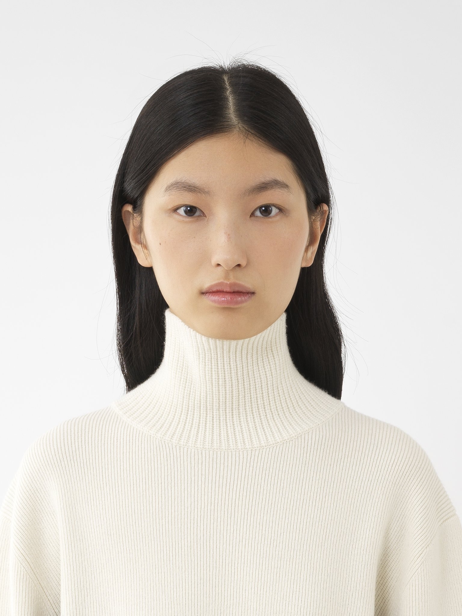 GENEROUS TURTLENECK SWEATER - 6