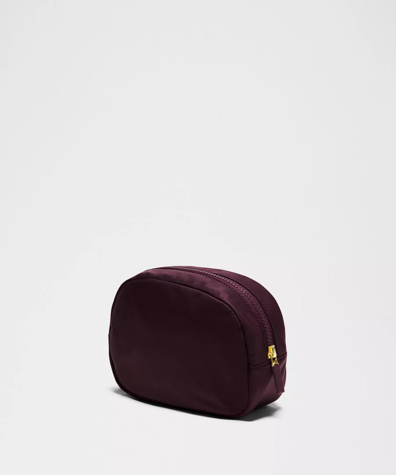 lululemon City Essentials Pouch *Mini 2L outlook