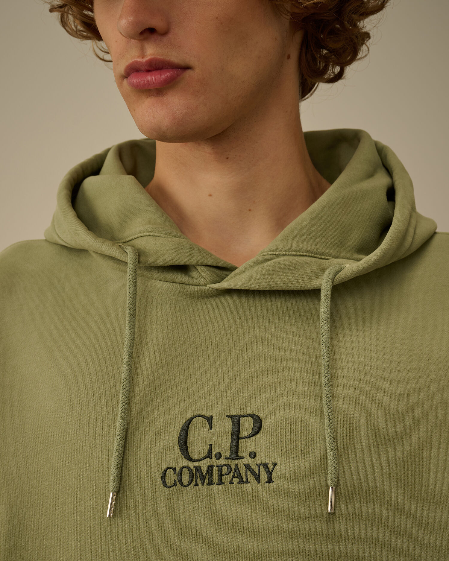 Brushed and Emerized Diagonal Fleece Hooded Logo Sweatshirt - 5