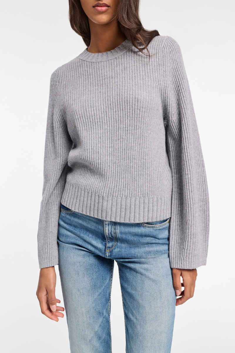 BOLD VOLUMES pullover 5