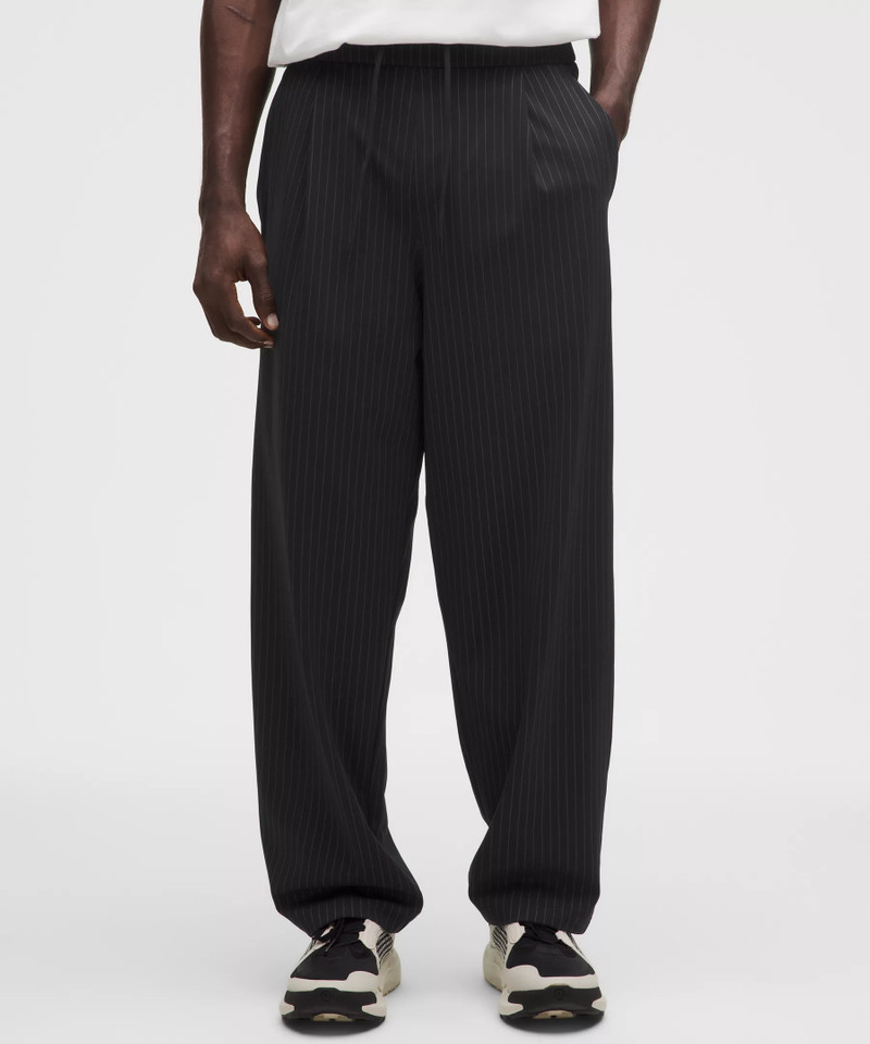 Men's Daydrift Relaxed-Fit Pleated Trouser *Regular 1