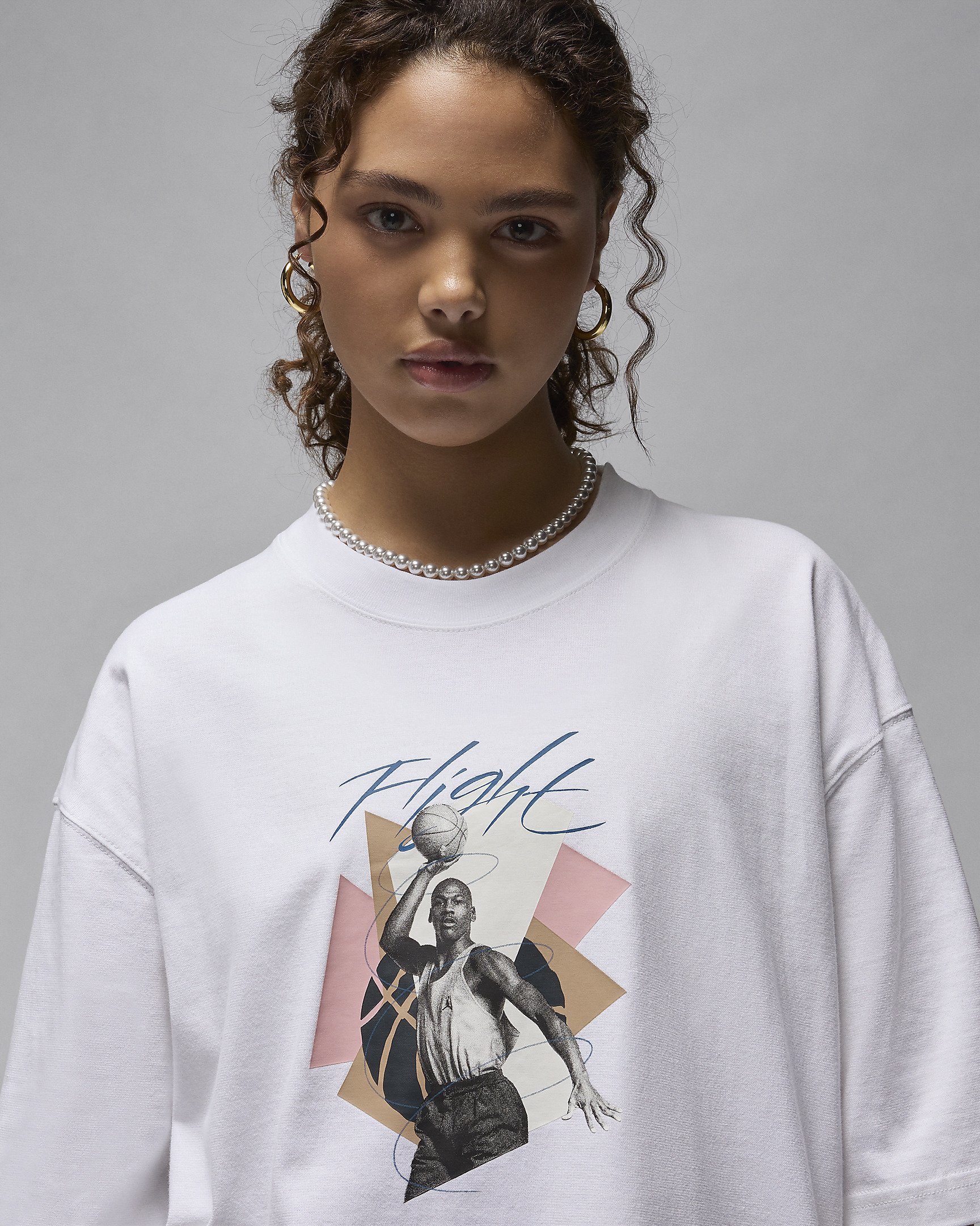 Jordan Women's Oversized Graphic T-Shirt - 3