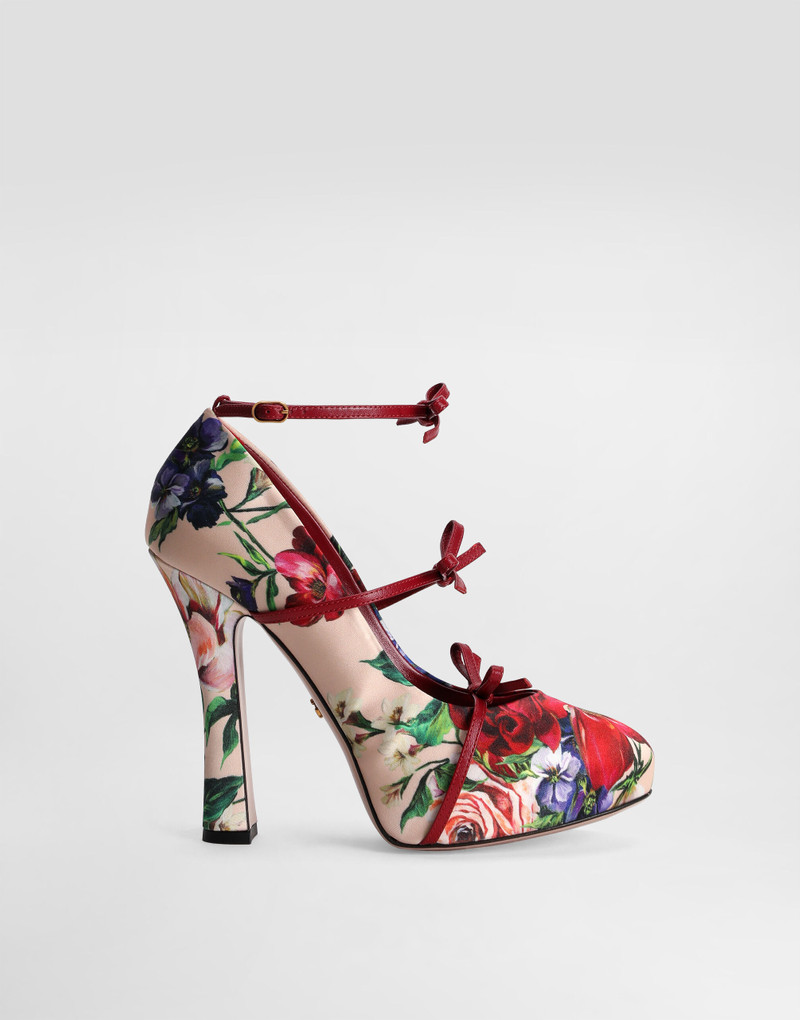 Satin pumps 1