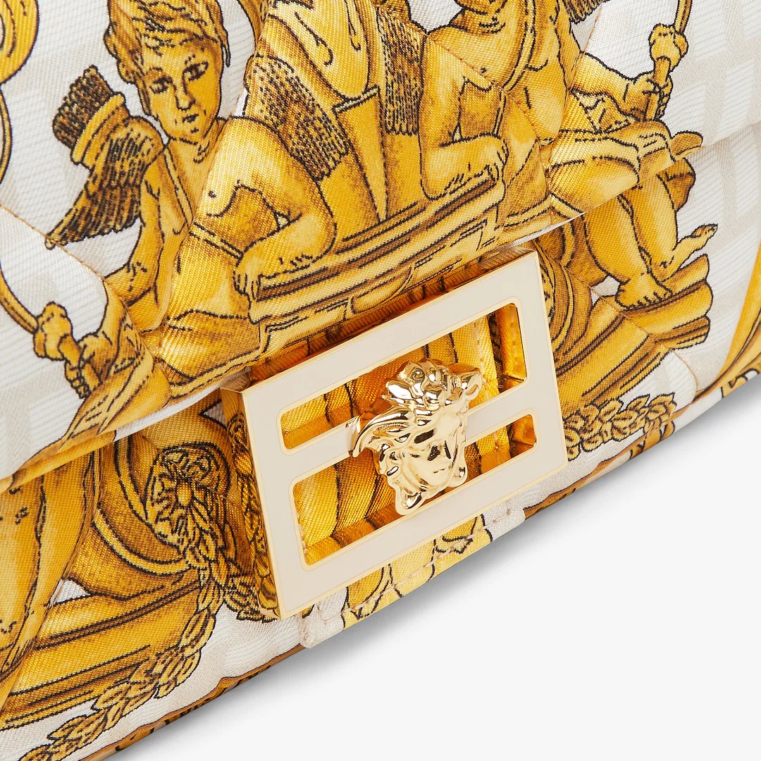 Fendace Quilted white silk  bag - 5
