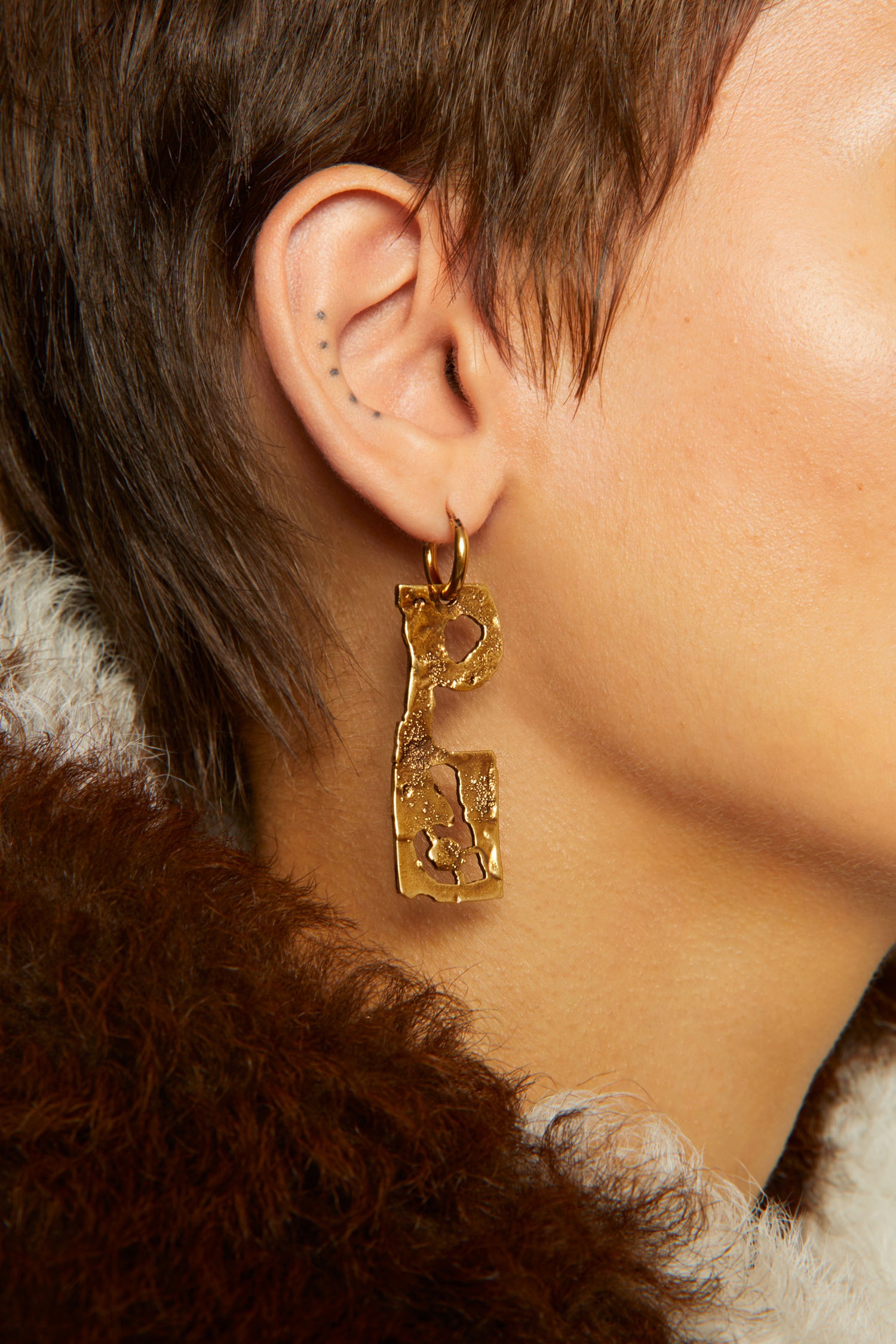 P earring gold - 3