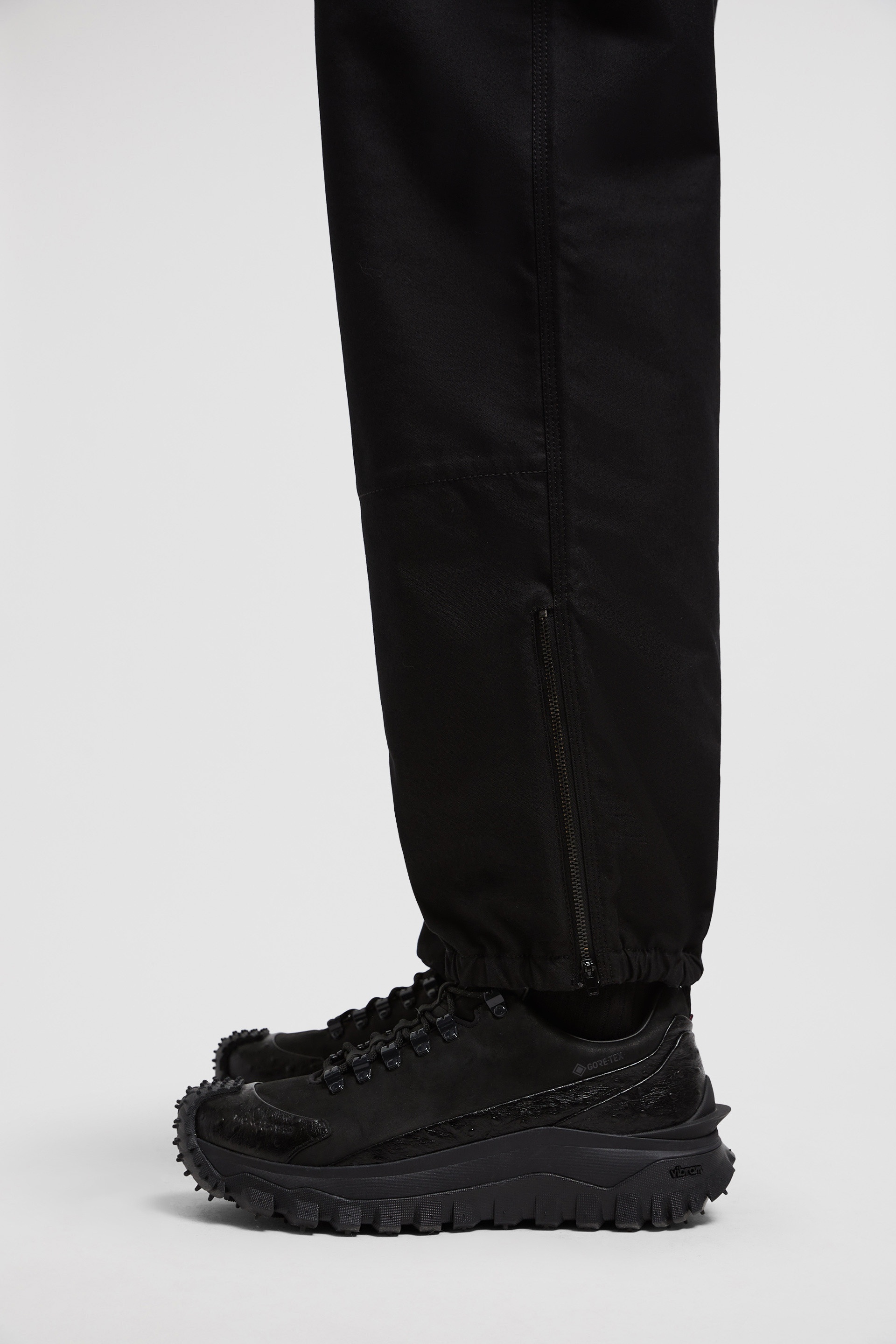 Embroidered Logo Cotton Jogging Pants - 7