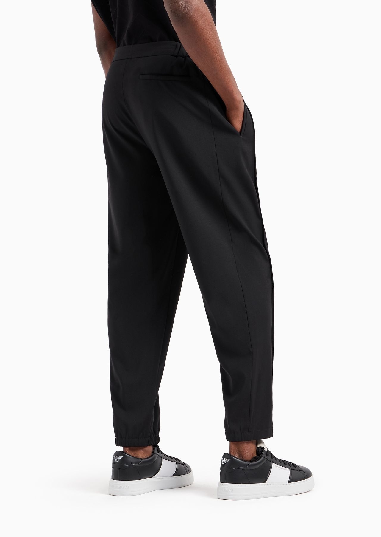 Light wool trousers with elasticated cuffs - 3