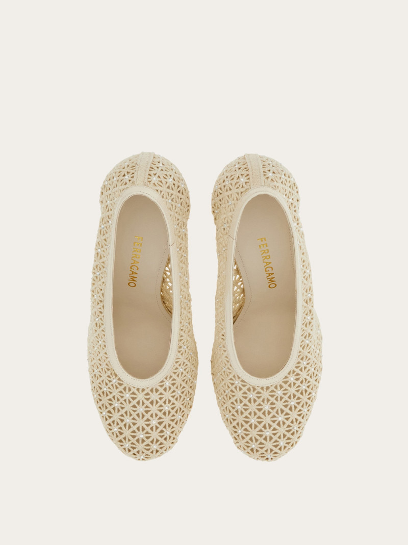 FERRAGAMO Macramé pump outlook