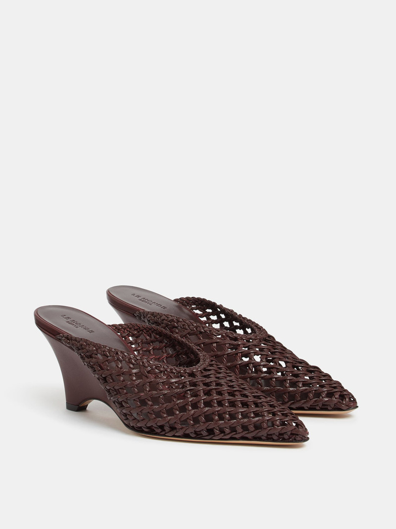 LE MONDE BÉRYL Victoria Mule Knotted / Burgundy Leather outlook