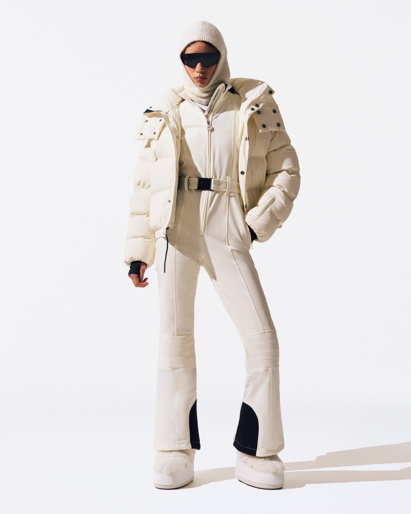 PERFECT MOMENT JG Ski Suit outlook