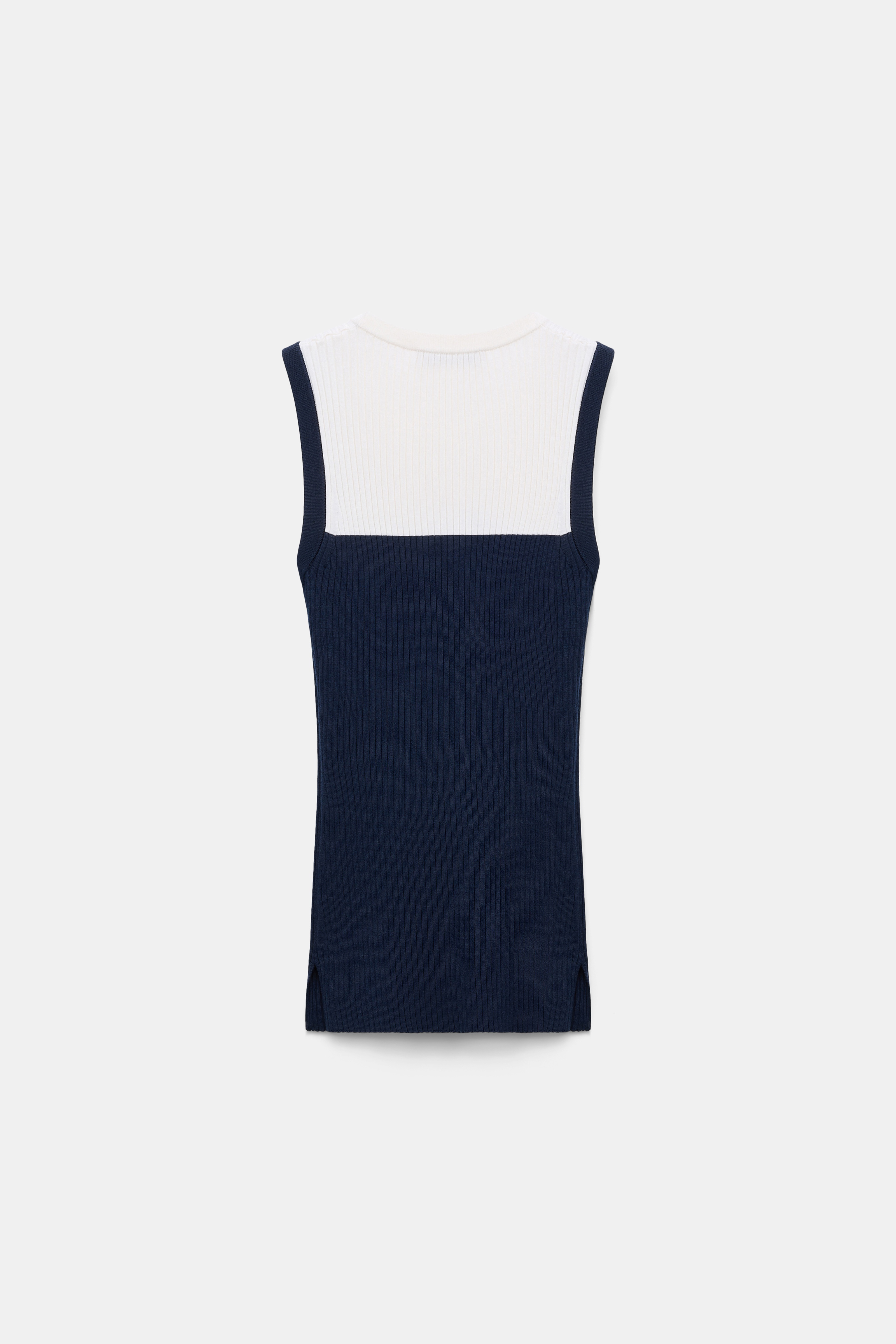 ESSENTIAL EASE top - 8