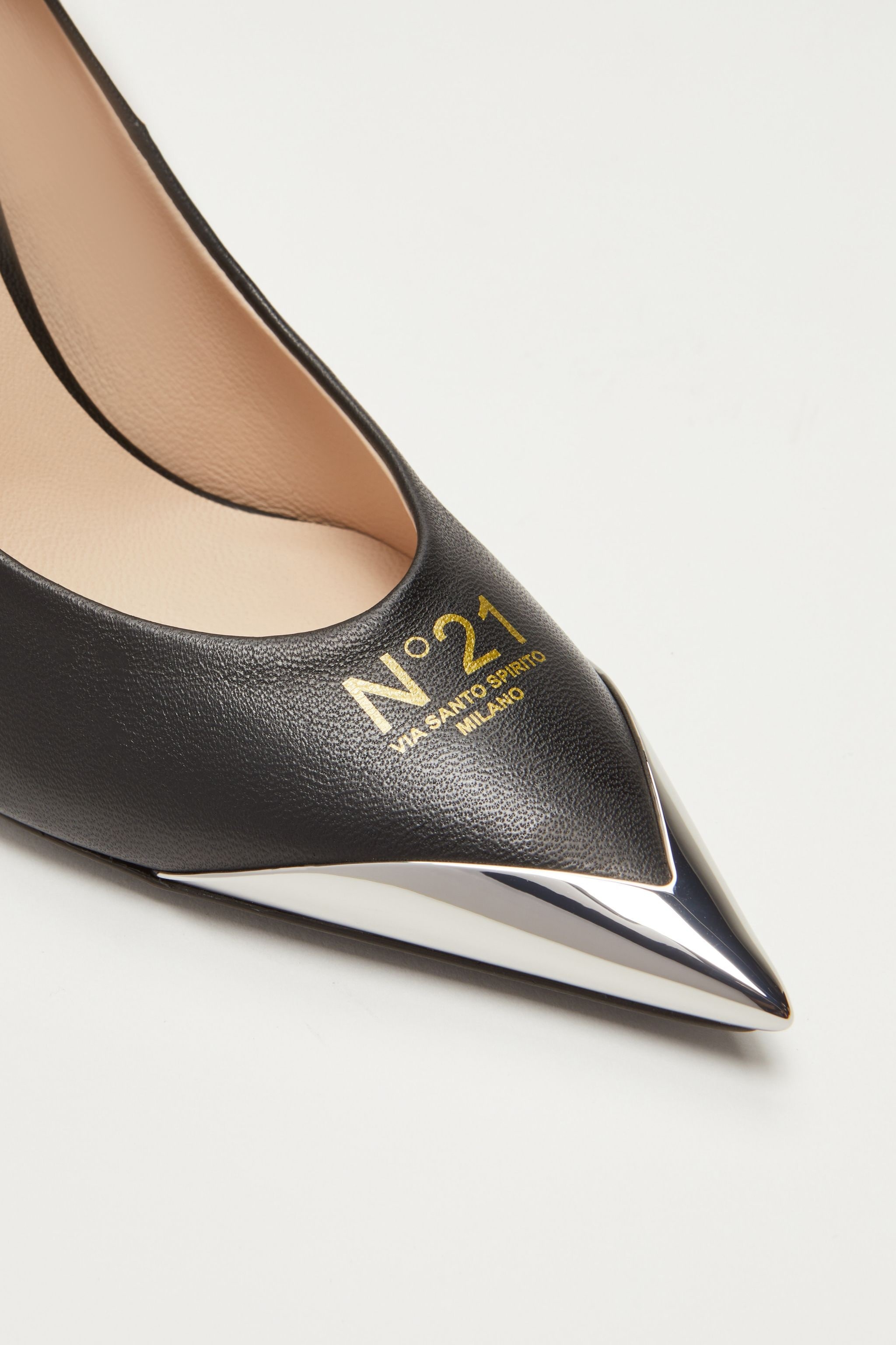 LOGO-PRINT PUMPS - 5