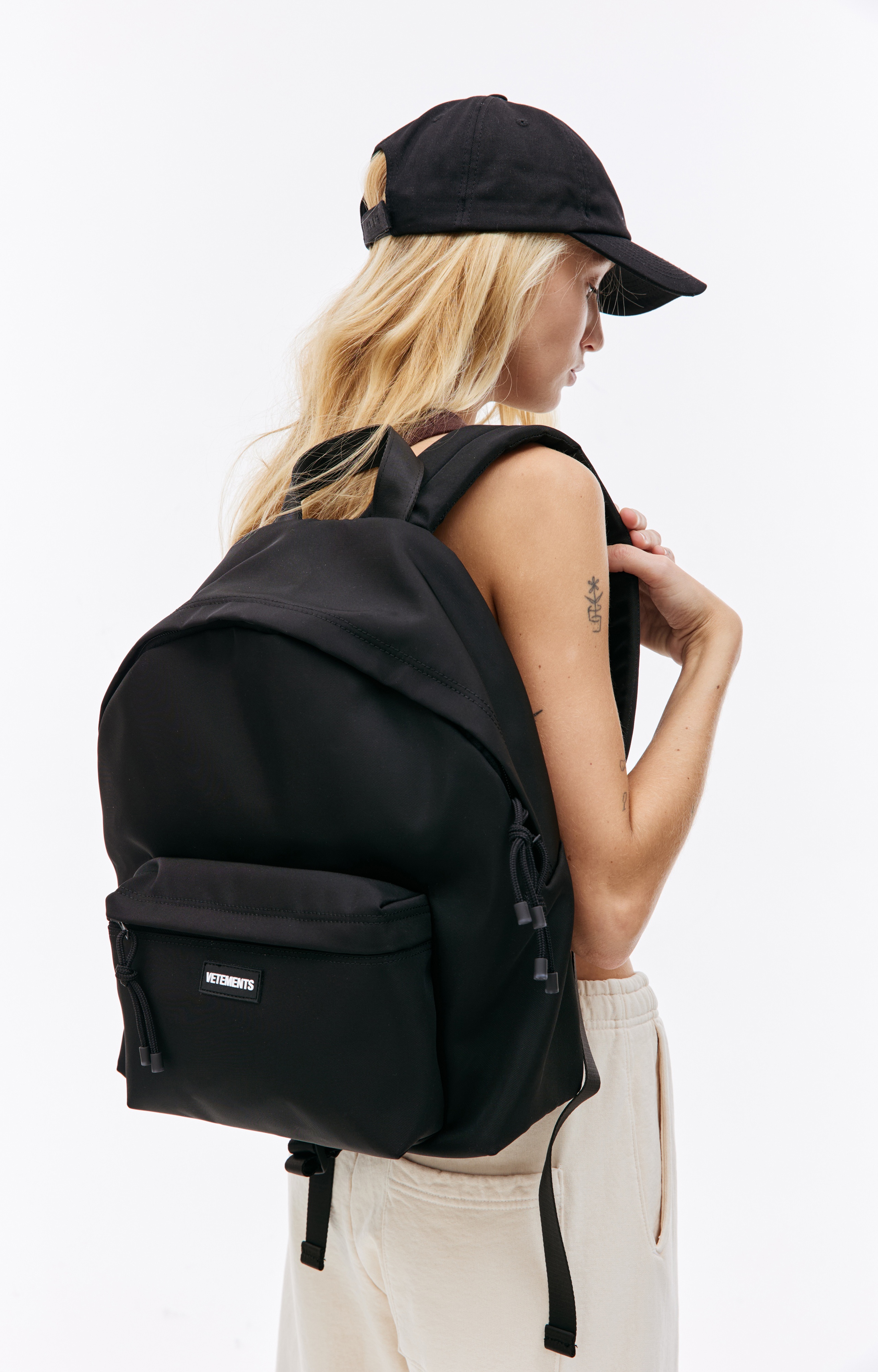 BLACK LOGO BACKPACK - 4