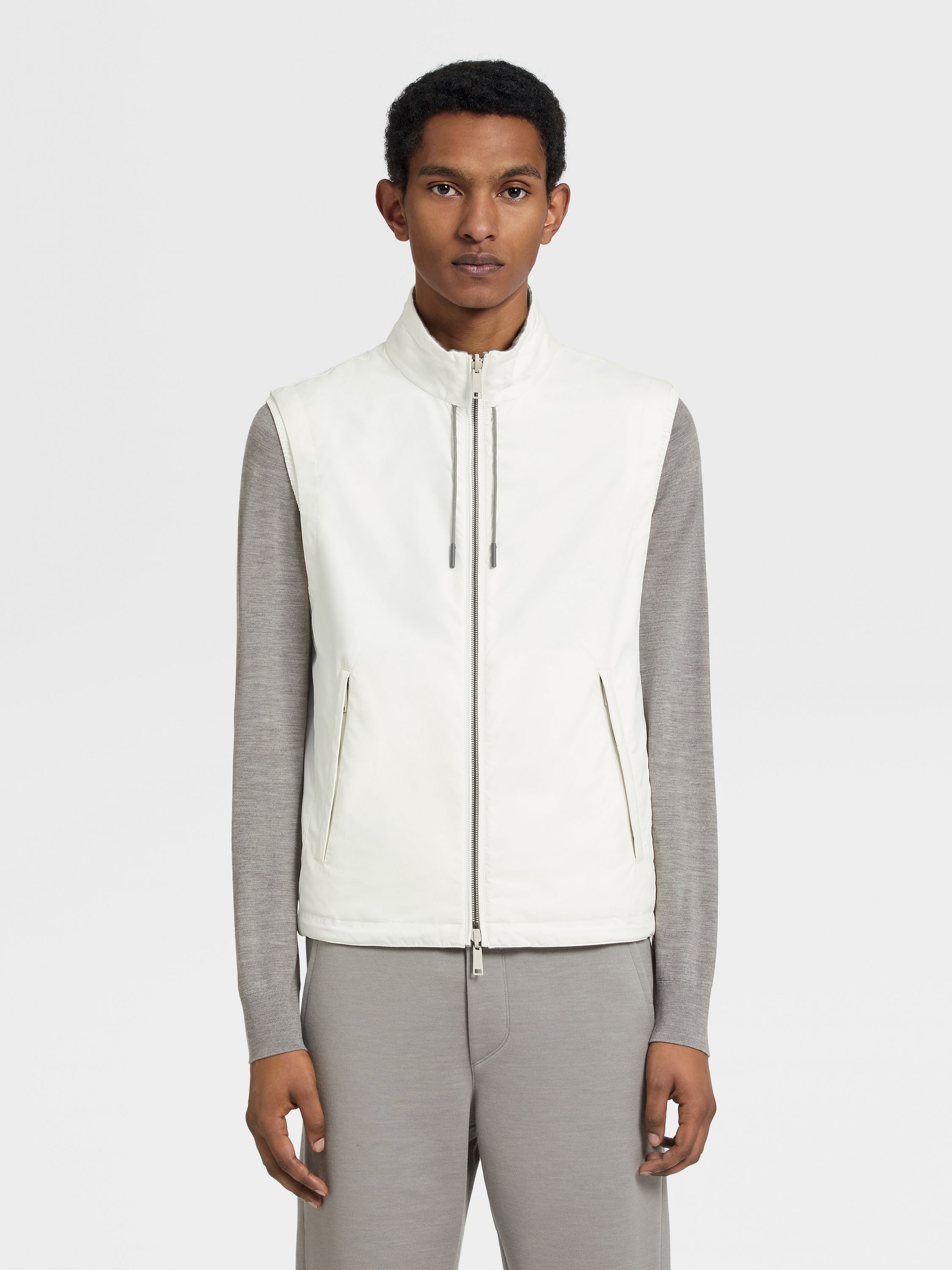 TECHNICAL FABRIC REVERSIBLE BREZZA VEST - 4