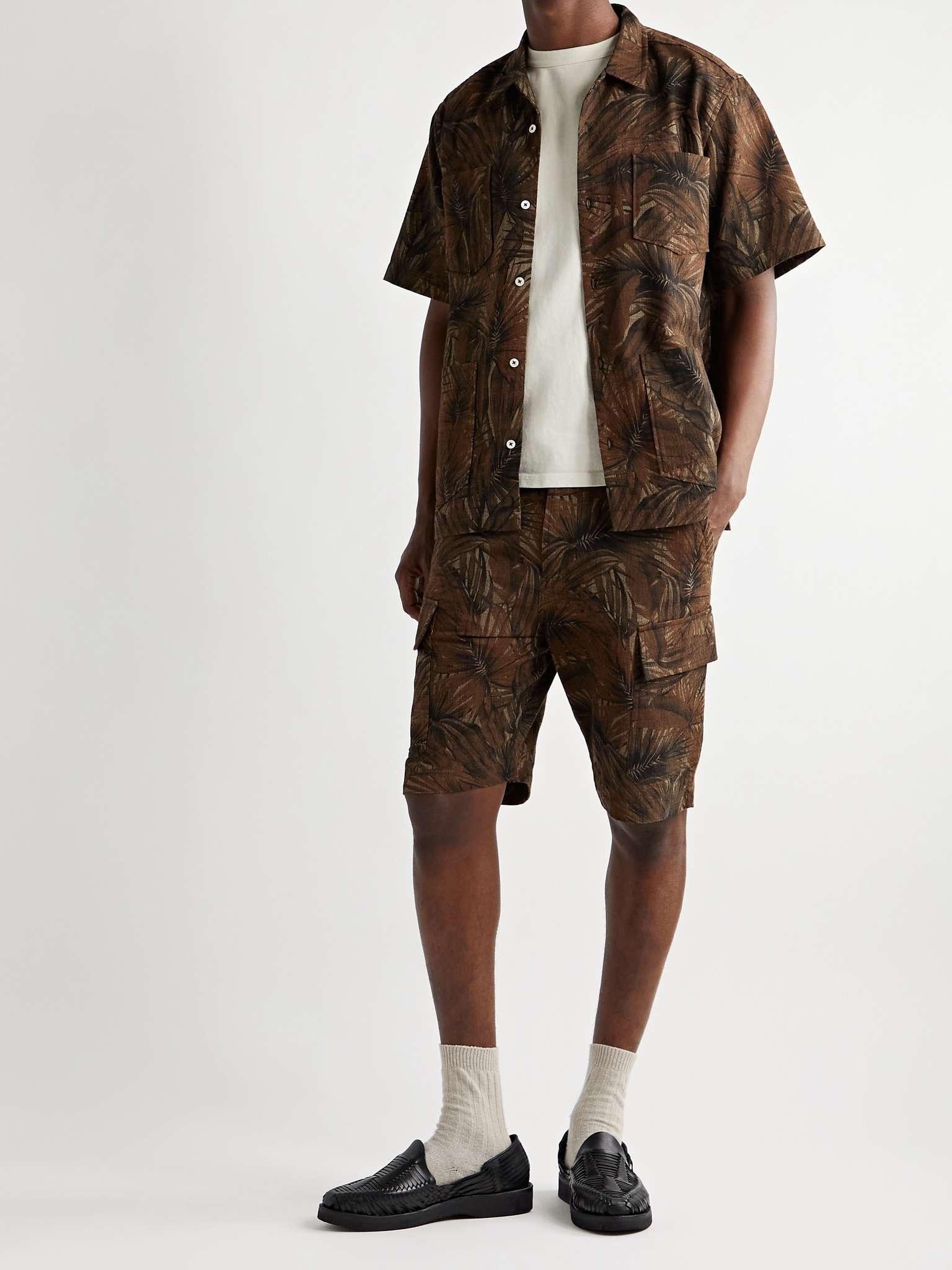 Printed Textured-Cotton Cargo Shorts - 2