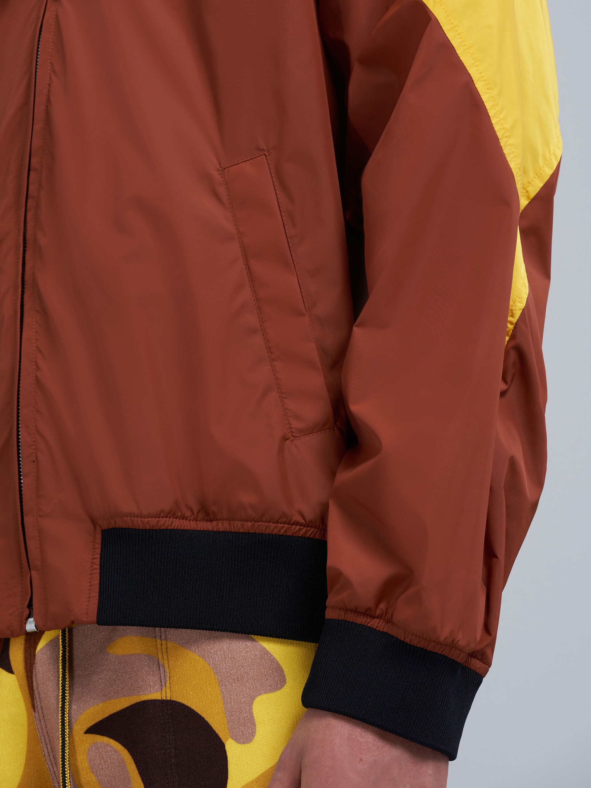 TECHNICAL NYLON WINDBREAKER - 5