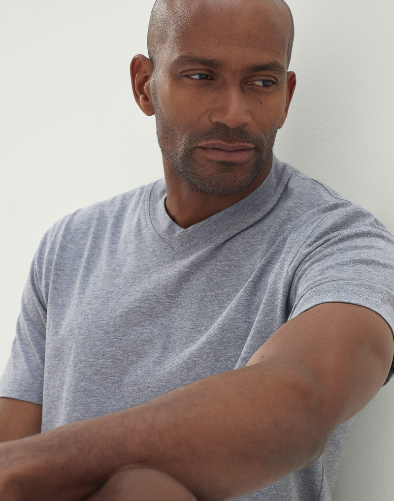 Cotton jersey basic fit V-neck T-shirt 3