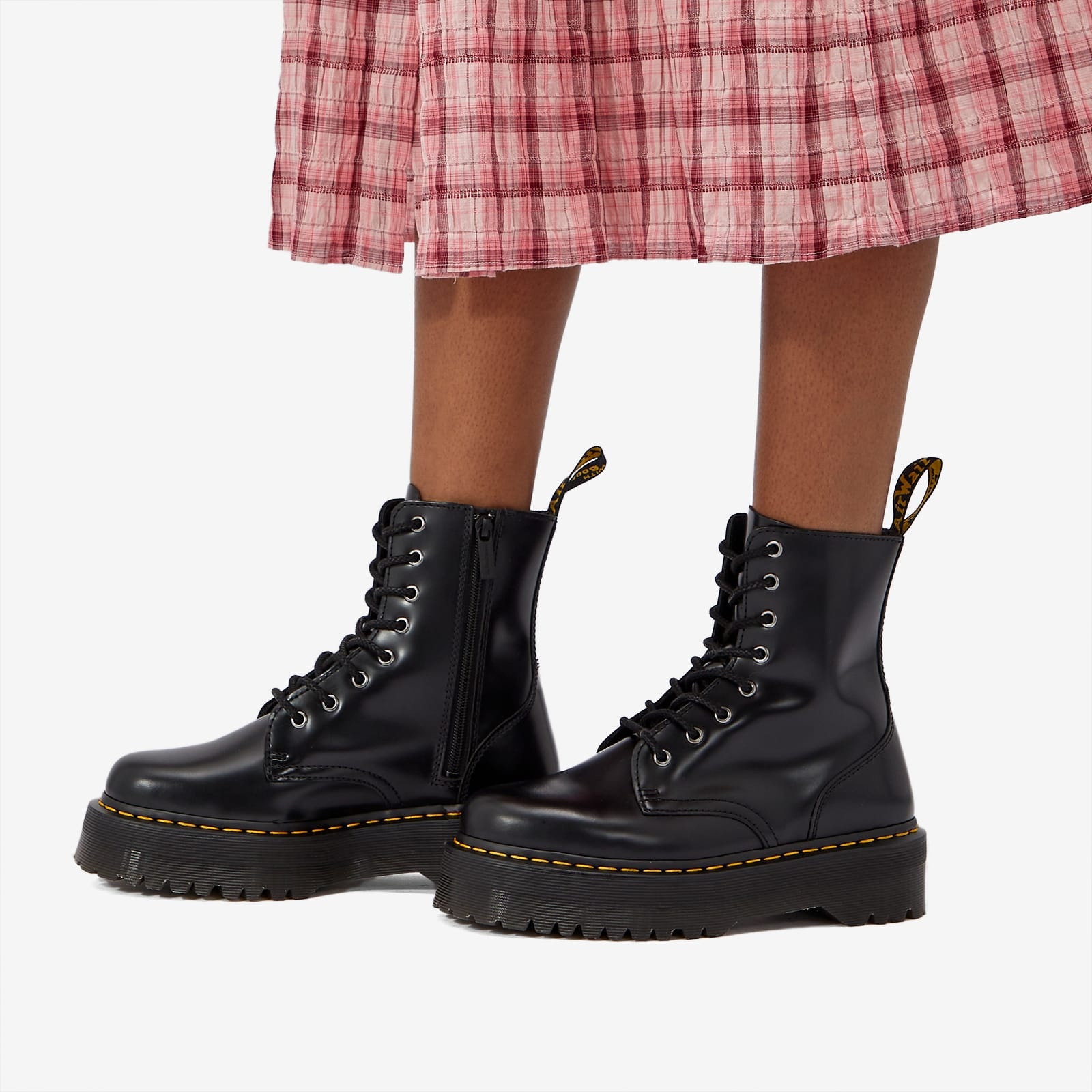 Jadon black polished smooth dr martens 2025