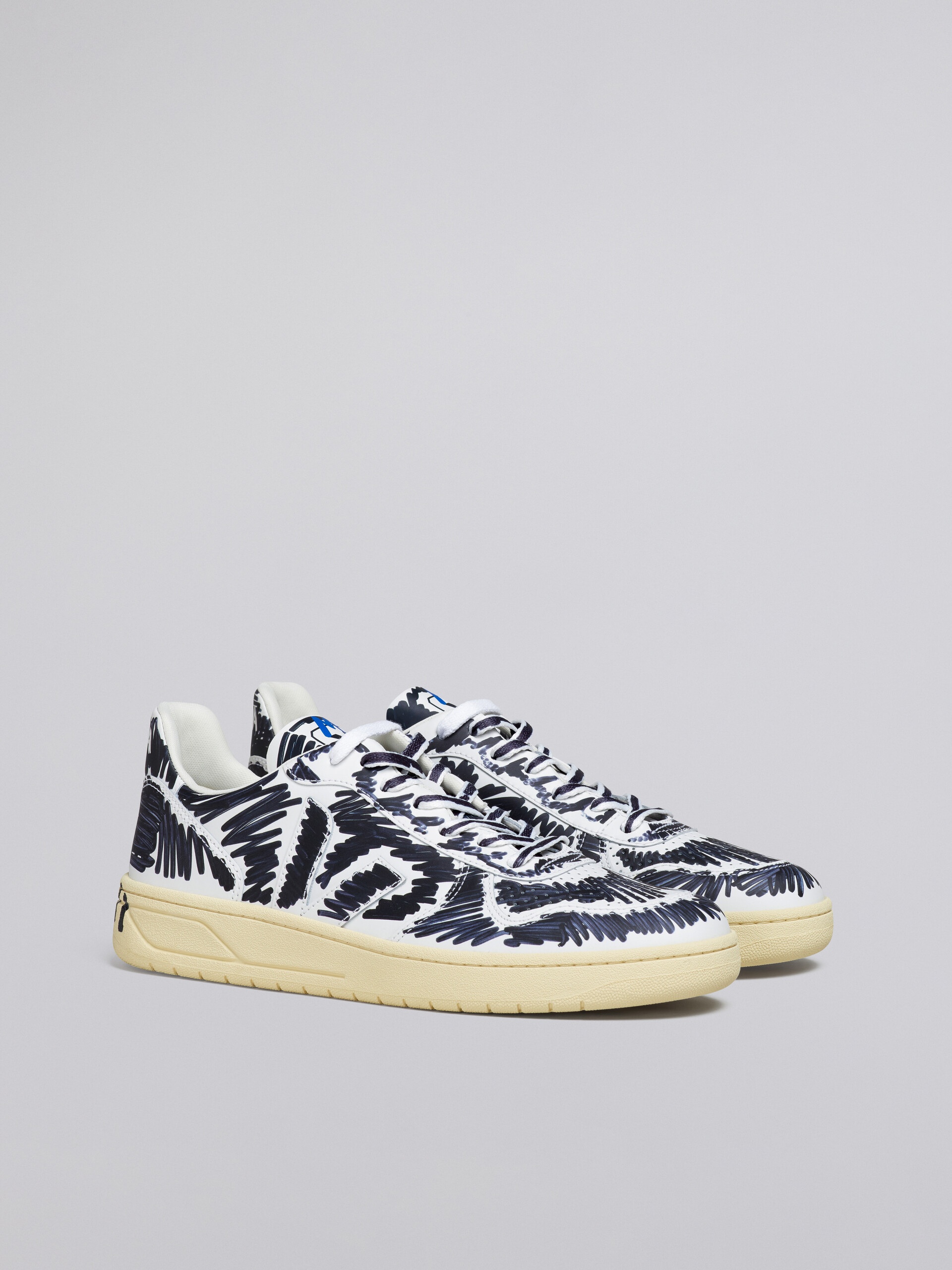 V-10 VEJA X MARNI - 2