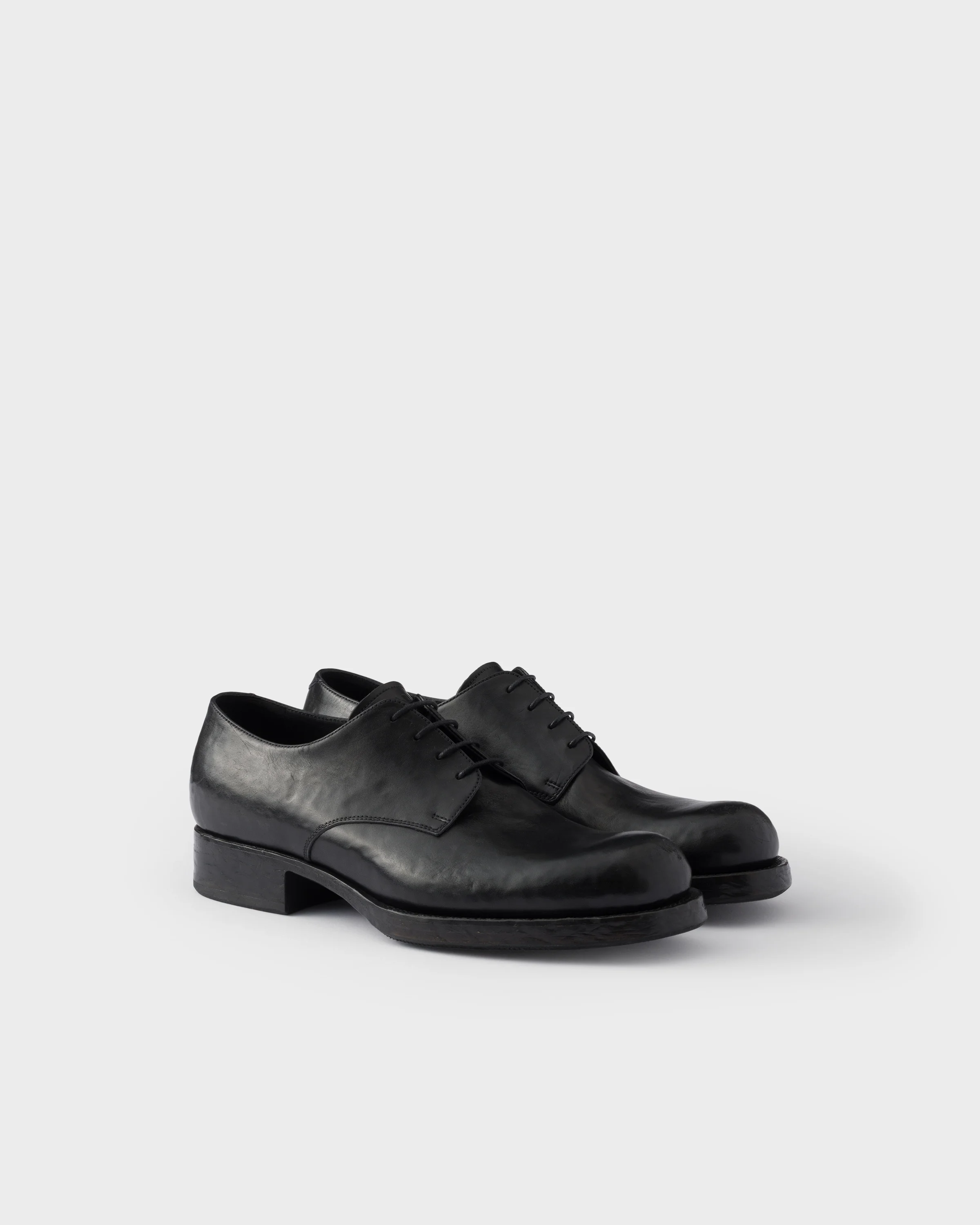Antiqued leather lace-up shoes - 1