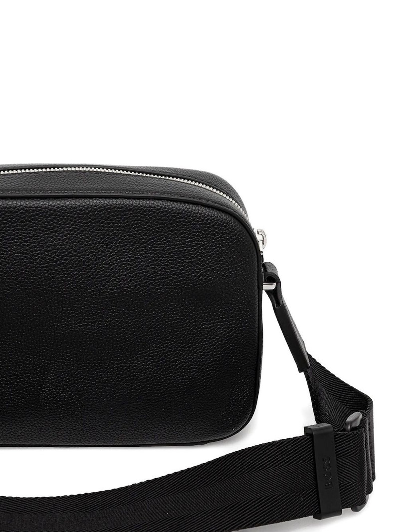 BOSS zip-fastening leather belt bag outlook