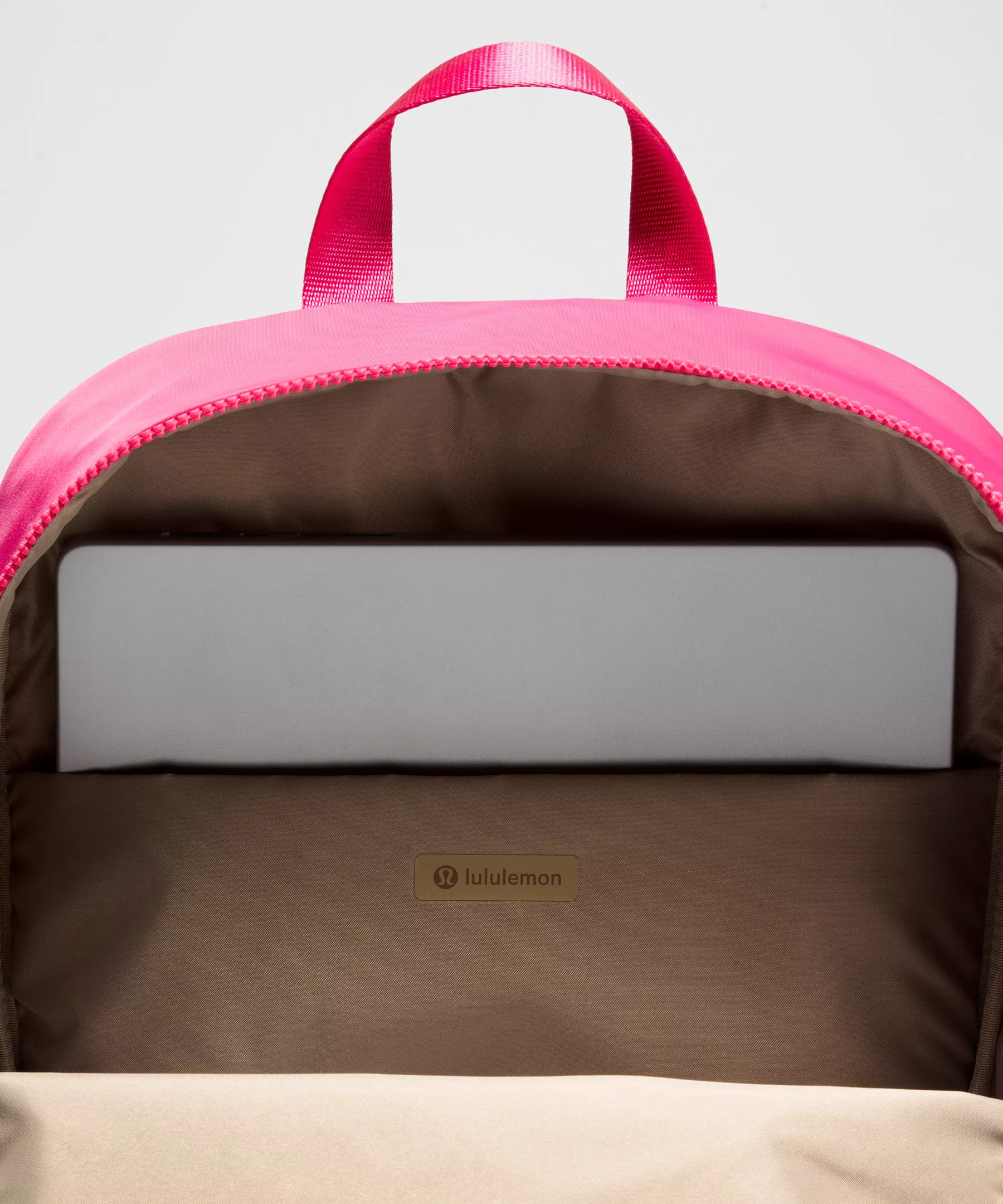 Everywhere Backpack 22L - 5