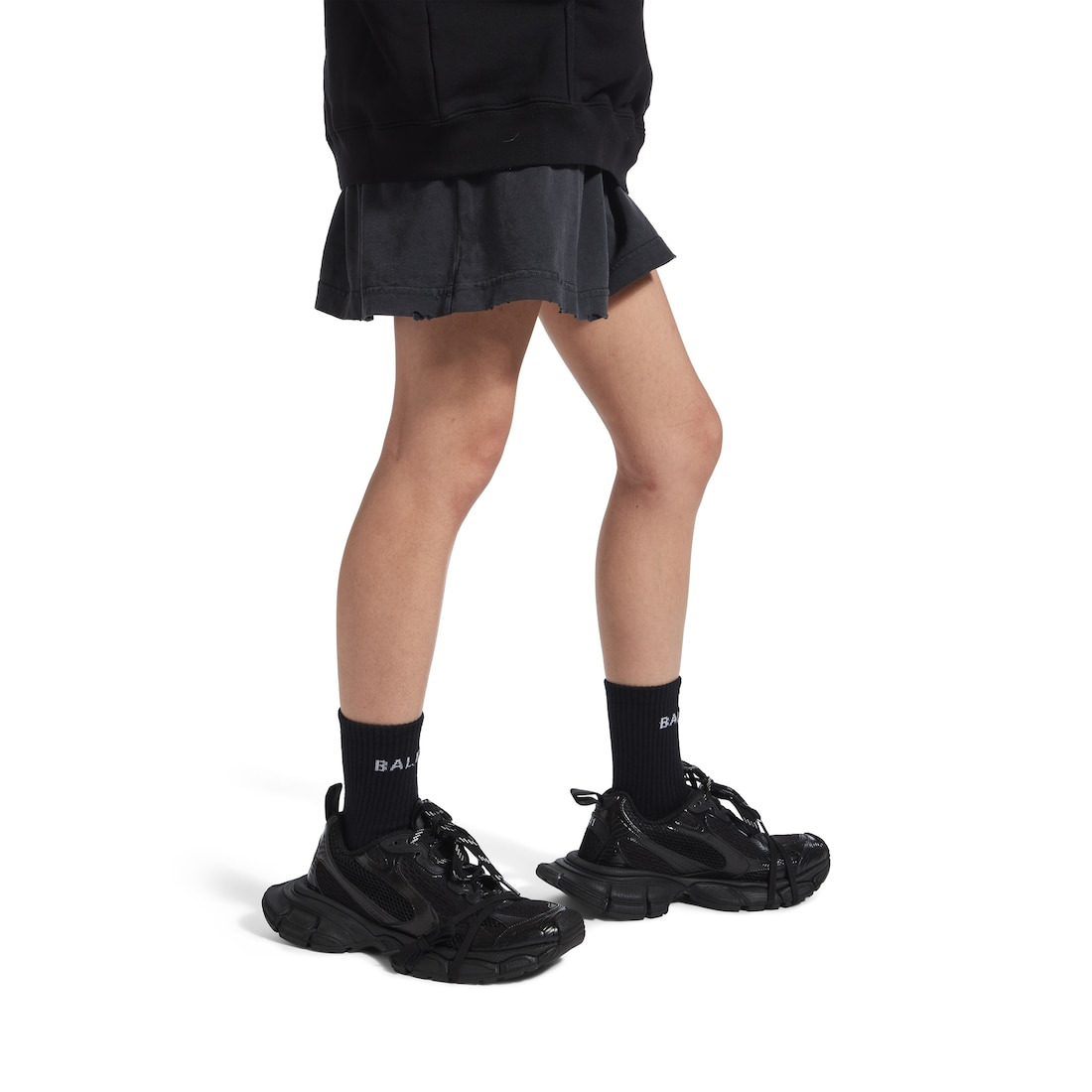 Women's 3xl Sneaker in Black - 9