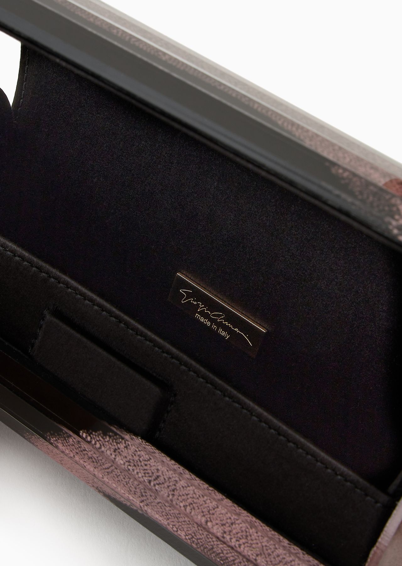 Rigid clutch bag with a gradient print - 4